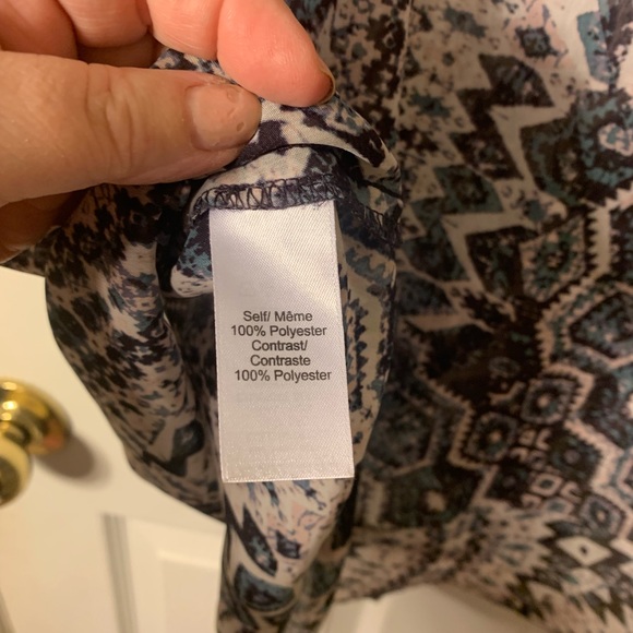 Maurices Blouse Sz 1 Black print cross cross back cut out tunic style. - Picture 3 of 4